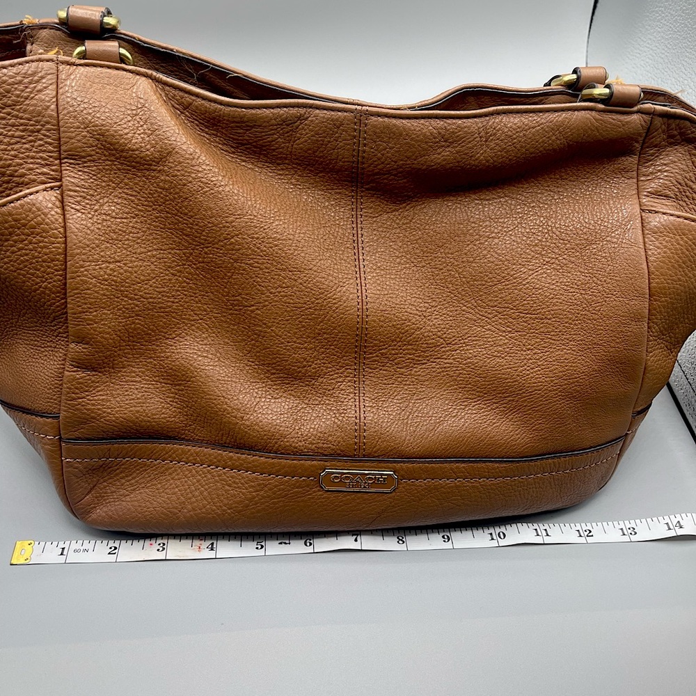 Coach carry all bag!! Super soft leather. Previously owned.